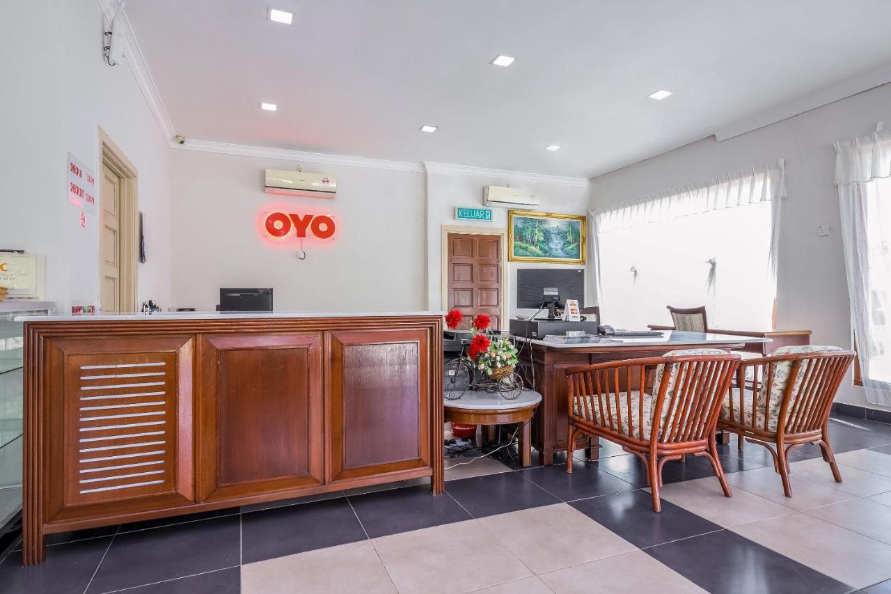 Oyo 89679 Dream Garden Resort Ayer Hangat Exterior photo