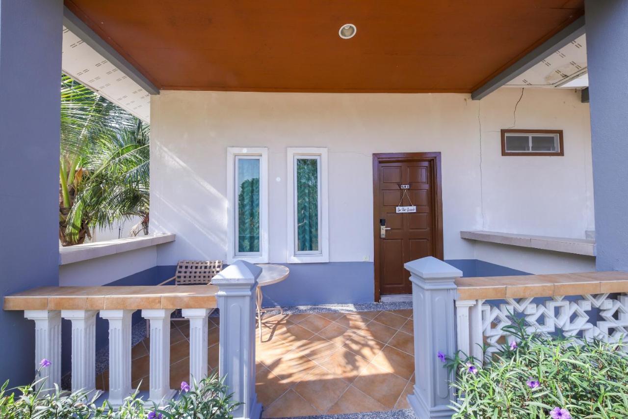 Oyo 89679 Dream Garden Resort Ayer Hangat Exterior photo