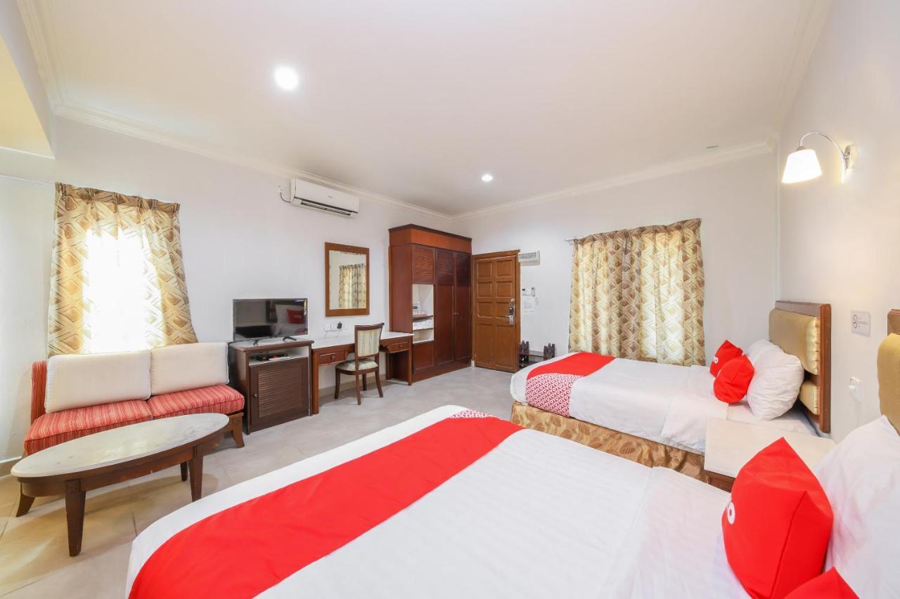 Oyo 89679 Dream Garden Resort Ayer Hangat Exterior photo