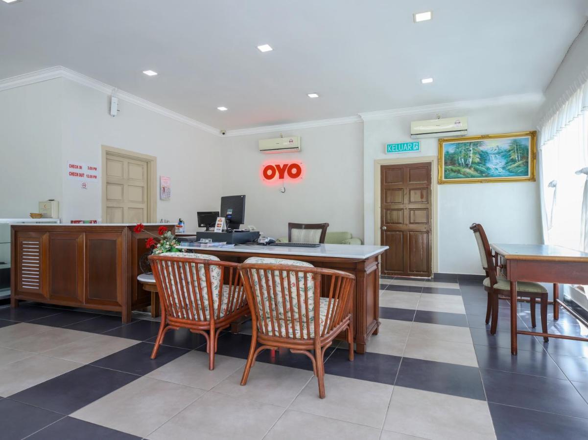 Oyo 89679 Dream Garden Resort Ayer Hangat Exterior photo